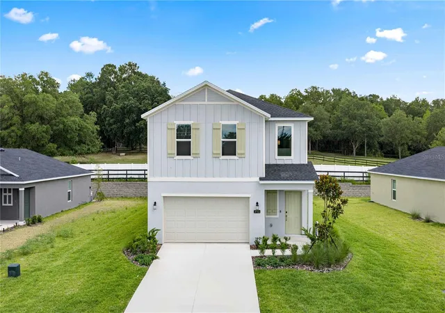 Single family home for sale at 3216 Ne 38Th St, OCALA, FL 34479 | MLS# OM731020