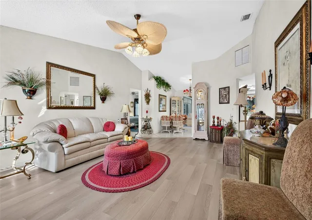2nd image of 1201 Oak Trace Dr, Sarasota, FL 34232 | MLS# A4703970