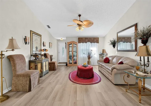 Photo 3 of Single family home for sale at 1201 Oak Trace Dr, Sarasota, FL 34232 | MLS# A4703970 | Listing updated on 2026-10-05