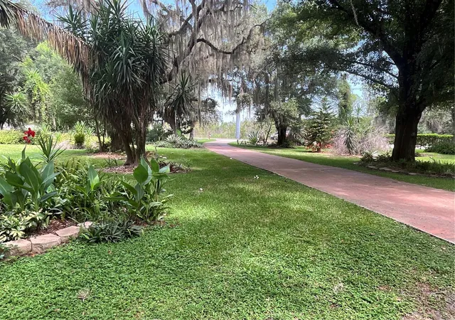 Photo 4 of Single family home for sale at 2430 W County Rd 44, Eustis, FL 32726 | MLS# G5116931 | Listing updated on 2026-09-12
