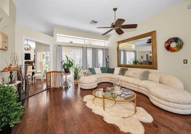 Photo 3 of Single family home for sale at 1234 Arlinbrook Dr, Trinity, FL 34655 | MLS# W7888884 | Listing updated on 2026-09-22