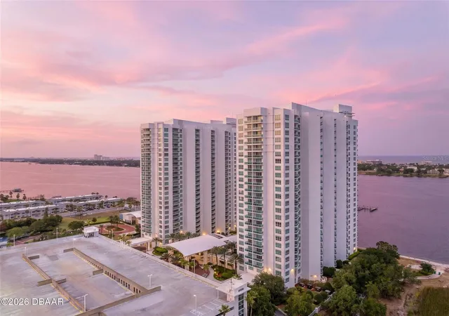 2nd image of 241 Riverside Dr, HOLLY HILL, FL 32117