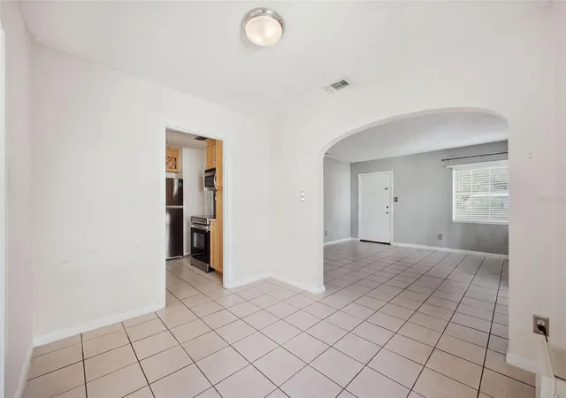 Photo 3 of Single family home for sale at 4003 W Euclid Ave, Tampa, FL 33629 | MLS# TB8542208 | Listing updated on 2026-10-04