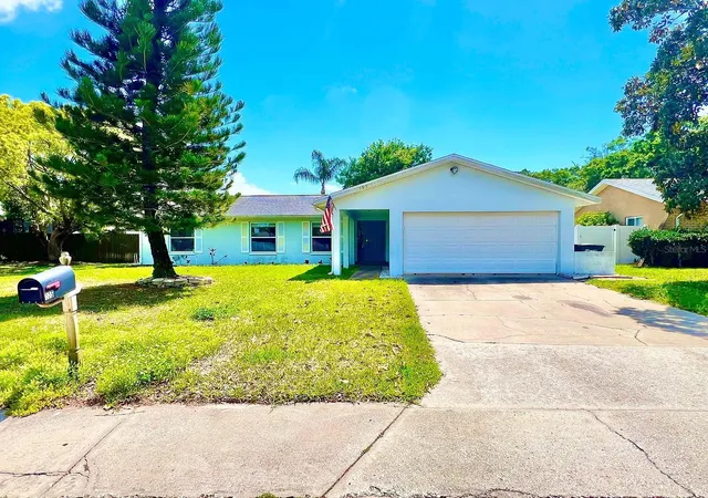 Photo 1 of Single family home for sale at 105 N Bay Hills Blvd, Safety Harbor, FL 34695 | MLS# TB8542214 | Listing updated on 2026-09-19