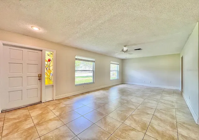 Photo 3 of Single family home for sale at 105 N Bay Hills Blvd, Safety Harbor, FL 34695 | MLS# TB8542214 | Listing updated on 2026-09-19