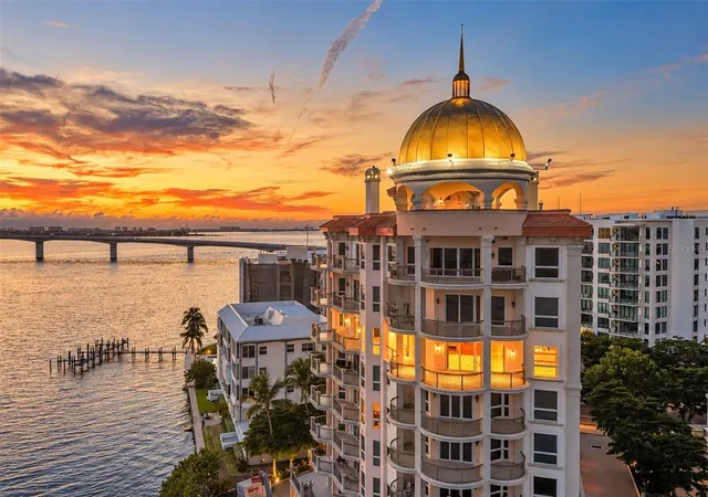 Listing Photo 4 - Condo for sale in building located at 420 Golden Gate Pt, Sarasota, FL 34236 - Unit #700