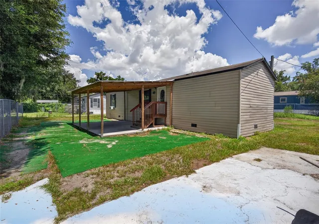 2nd image of 1414 Eva Ave, Lakeland, FL 33803 | MLS# TB8542219