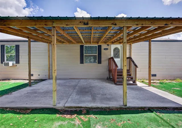 3rd image of 1414 Eva Ave, Lakeland, FL 33803 | MLS# TB8542219