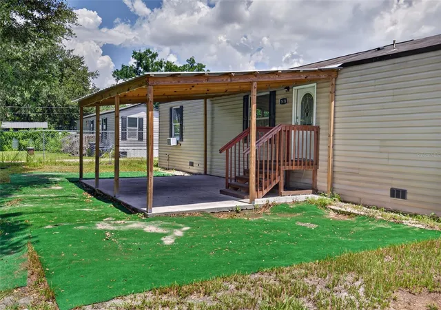 4th image of 1414 Eva Ave, Lakeland, FL 33803 | MLS# TB8542219