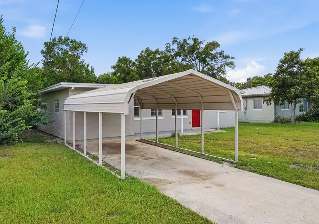 Photo 2 of Single family home for sale at 218 5th Jpv St, Winter Haven, FL 33880 | MLS# O6436402 | Listing updated on 2026-09-01