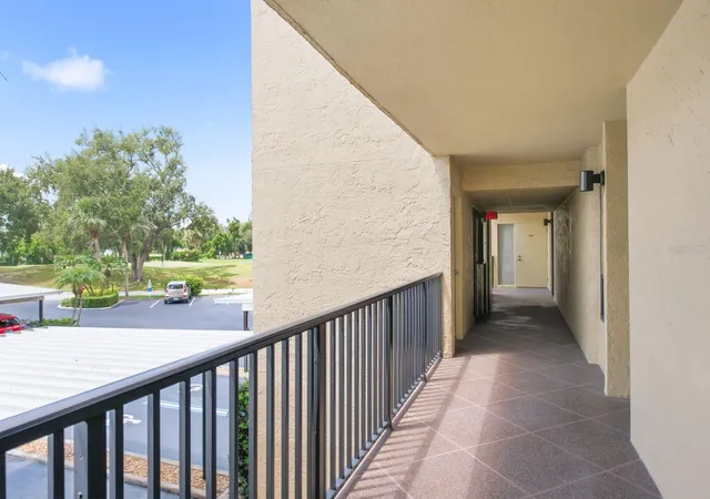 4th image of 2621 Cove Cay Dr #203, Clearwater, FL 33760 | MLS# TB8542229