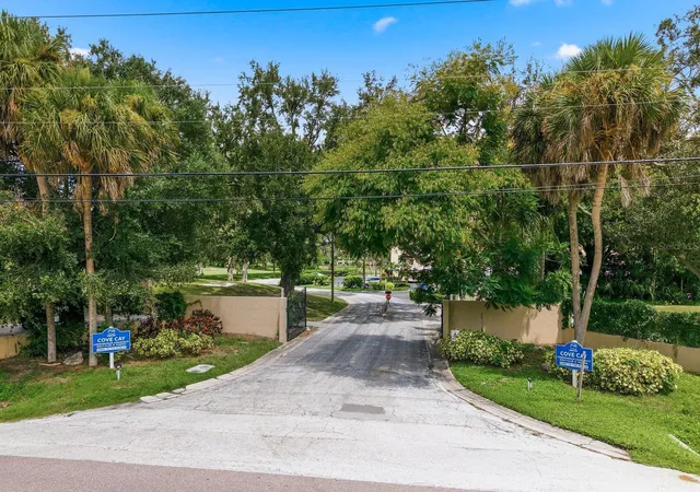 2nd image of 2621 Cvs Cay Dr, CLEARWATER, FL 33760