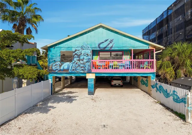 Photo 1 of Multi family home for sale at 527 Beach Rd, Sarasota, FL 34242 | MLS# TB8542235 | Listing updated on 2026-08-27
