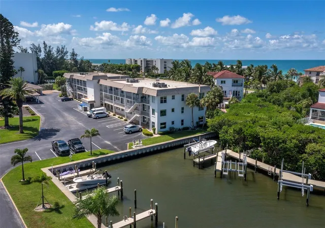 Photo 1 of Condo for sale at 3320 Gulf Of Mexico Dr #206C, Longboat Key, FL 34228 | MLS# A4703984 | Listing updated on 2026-09-16