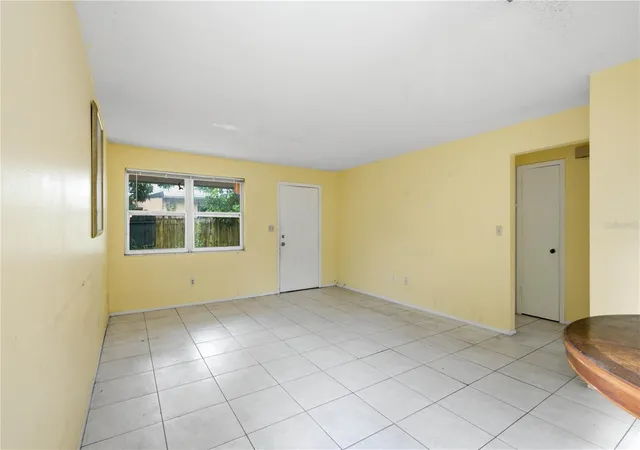 Photo 3 of Single family home for sale at 1615 Palm Way, Largo, FL 33771 | MLS# W7888886 | Listing updated on 2026-09-30
