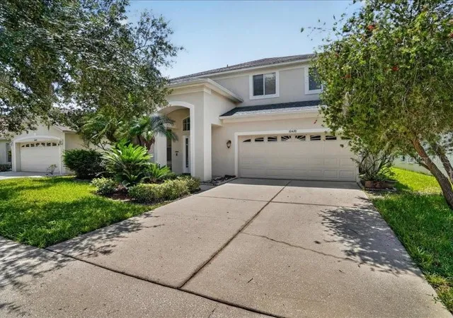 Photo 3 of Single family home for sale at 10420 Lucaya Dr, Tampa, FL 33647 | MLS# A4703986 | Listing updated on 2026-10-06