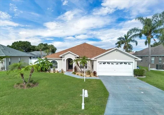Photo 1 of Single family home for sale at 344 Ruby Lake Loop, Winter Haven, FL 33884 | MLS# S5156261 | Listing updated on 2026-09-23