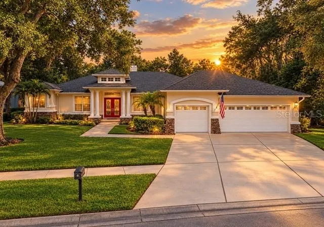 Photo 1 of Single family home for sale at 5603 Eagleglen Pl, Lithia, FL 33547 | MLS# TB8542254 | Listing updated on 2026-09-23
