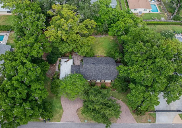 Photo 3 of Single family home for sale at 2804 Nevada Rd, Lakeland, FL 33803 | MLS# L4964542 | Listing updated on 2026-10-20
