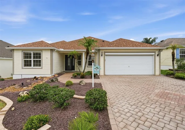 Photo 2 of Single family home for sale at 1723 Latta Ct, The Villages, FL 32162 | MLS# G5116944 | Listing updated on 2026-09-25