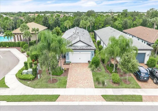 Photo 1 of Single family home for sale at 7538 Summerland Cvs, Lakewood Ranch, FL 34202 | MLS# C7529966 | Listing updated on 2026-10-27