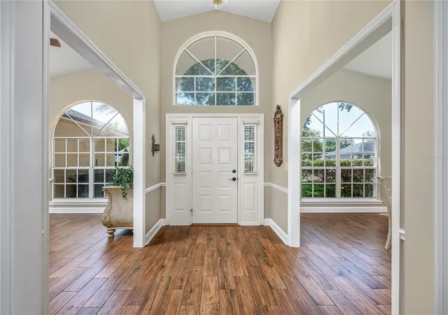 Photo 3 of Single family home for sale at 1045 Abbotsford Ct, Oviedo, FL 32765 | MLS# O6436444 | Listing updated on 2026-09-30