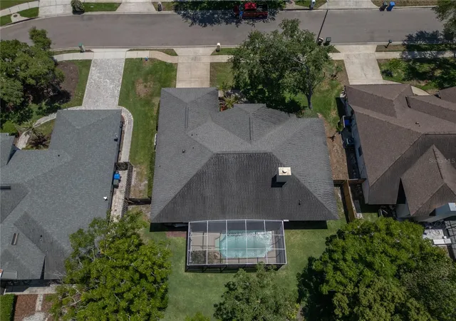 32nd image of 1045 Abbotsford Ct, Oviedo, FL 32765 | MLS# O6436444