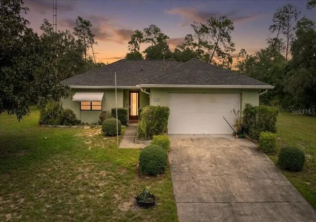 Photo 1 of Single family home for sale at 17371 Sw 26th Terrace Rd, Ocala, FL 34473 | MLS# OM731037 | Listing updated on 2026-10-01