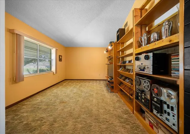 Photo 4 of Single family home for sale at 17371 SW 26th Terrace Rd, Ocala, FL 34473 | MLS# OM731037 | Listing updated on 2026-10-01