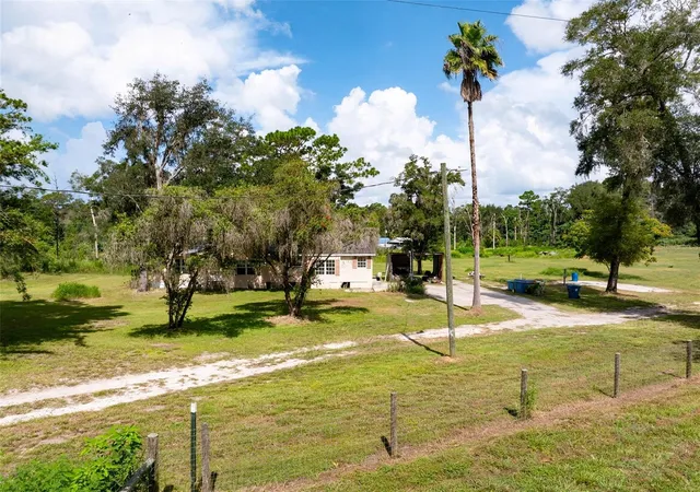 Photo 2 of Manufactured home for sale at 15265 Hebron Church Rd, Brooksville, FL 34614 | MLS# W7888893 | Listing updated on 2026-09-04