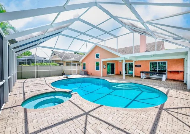 2nd image of 3106 Featherwood Ct, Clearwater, FL 33759 | MLS# TB8542271