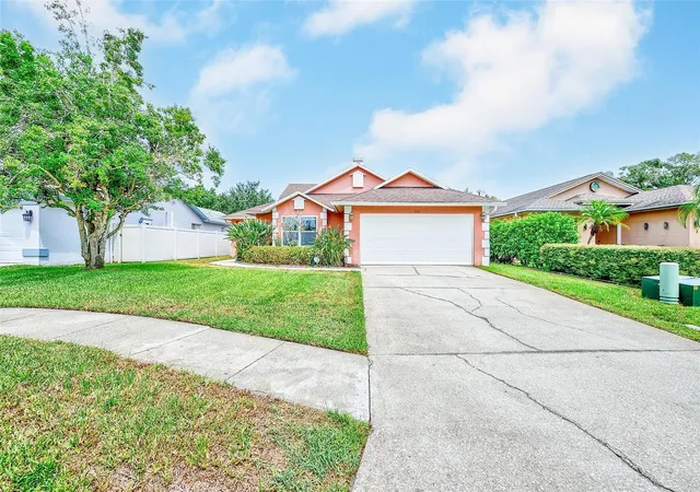 3rd image of 3106 Featherwood Ct, Clearwater, FL 33759 | MLS# TB8542271