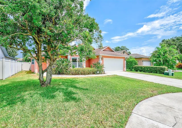 4th image of 3106 Featherwood Ct, Clearwater, FL 33759 | MLS# TB8542271