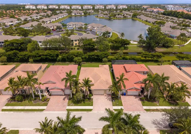 Photo 2 of Single family home for sale at 3987 Ashentree Ct, Fort Myers, FL 33916 | MLS# C7529968 | Listing updated on 2026-10-21