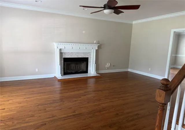 Photo 4 of Single family home for sale at 916 Hillcrest Ct, Tallahassee, FL 32308 | MLS# OM731038 | Listing updated on 2026-08-26