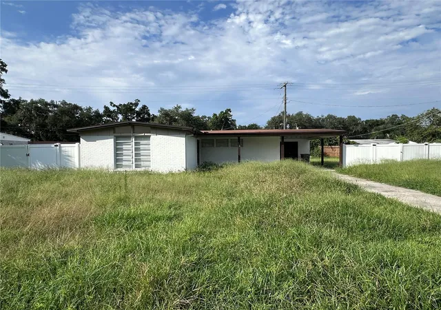 2nd image of 503 Broxburn Ave, Temple Terrace, FL 33617 | MLS# TB8542276