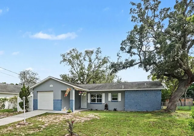 Photo 3 of Single family home for sale at 8318 Goodrich St, Spring Hill, FL 34606 | MLS# TB8542297 | Listing updated on 2026-09-22