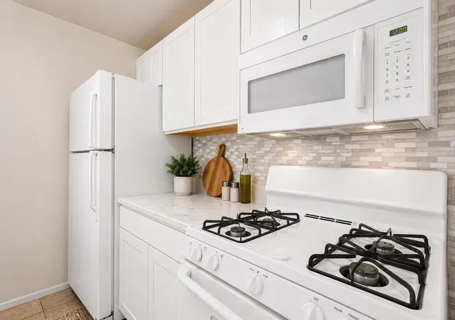 Listing Photo 4 - Condo for sale in building located at 2035 Dixie Belle Dr, Orlando, FL 32812 - Unit #2035M