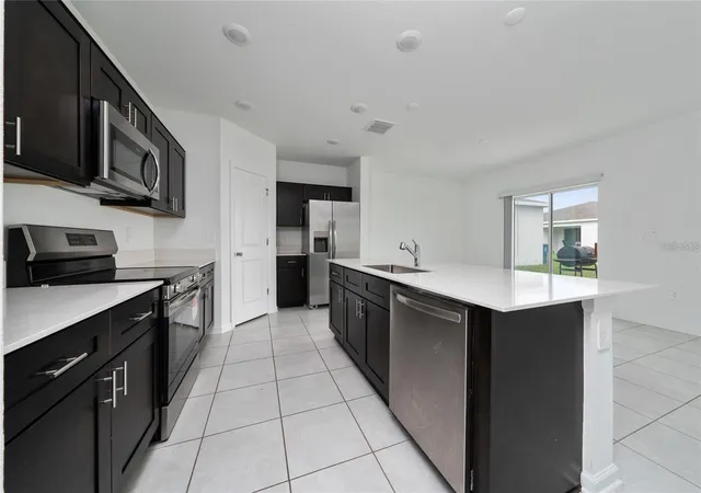 Photo 4 of Single family home for sale at 1703 Foreman Rd, Eagle Lake, FL 33839 | MLS# O6436479 | Listing updated on 2026-09-29