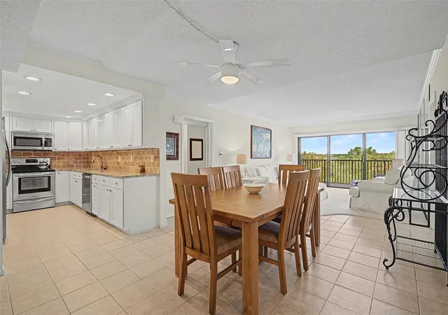 Photo 4 of Condo for sale at 2700 Bayshore Blvd #11202, Dunedin, FL 34698 | MLS# TB8542311 | Listing updated on 2026-09-05