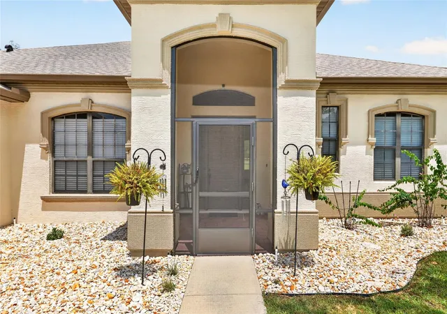 Photo 4 of Sale Pending at 4811 N Lupine Ter, Beverly Hills, FL 34465 | MLS# OM731045 | Listing updated on 2026-08-27