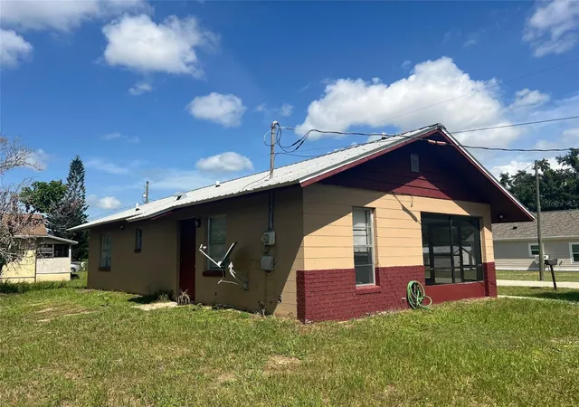 1st image of 1300 S Carolina Ave, Avon Park, FL 33825 | MLS# L4964546