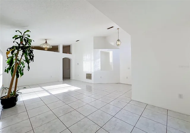 Photo 3 of Single family home for sale at 11781 Hatcher Cir, Orlando, FL 32824 | MLS# S5156286 | Listing updated on 2026-09-02