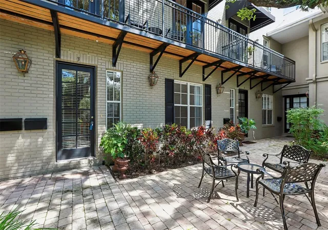 Photo 3 of Townhouse for sale at 1008 S Moody Ave #3, Tampa, FL 33629 | MLS# TB8542331 | Listing updated on 2026-09-30