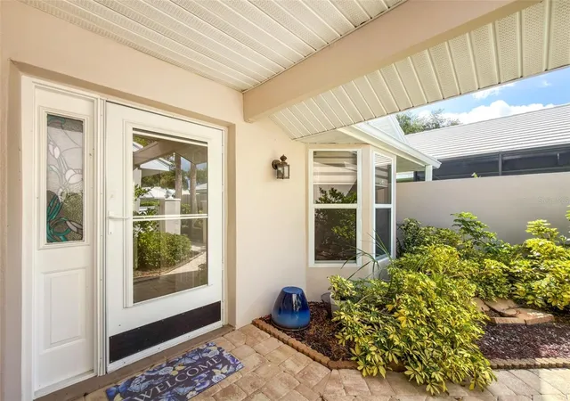 Photo 4 of House for sale at 718 Brightside Crescent Dr #10, Venice, FL 34293 | MLS# D6148551 | Listing updated on 2026-09-30