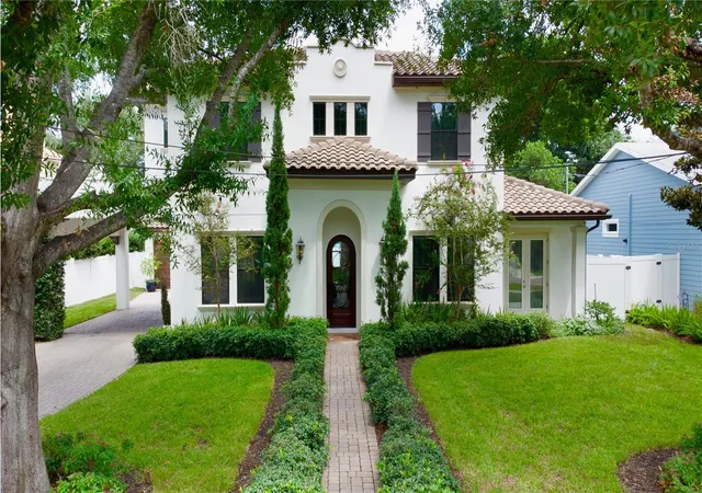 Photo 1 of Single family home for sale at 3917 W San Luis St, Tampa, FL 33629 | MLS# TB8542333 | Listing updated on 2026-10-07