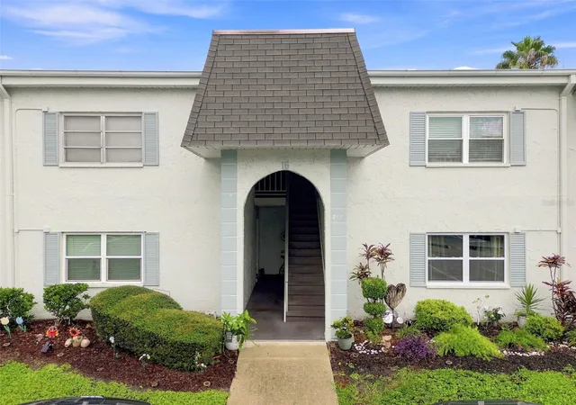 Photo 1 of Condo for sale at 217 S Mcmullen Booth Rd #179, Clearwater, FL 33759 | MLS# TB8542336 | Listing updated on 2026-08-29