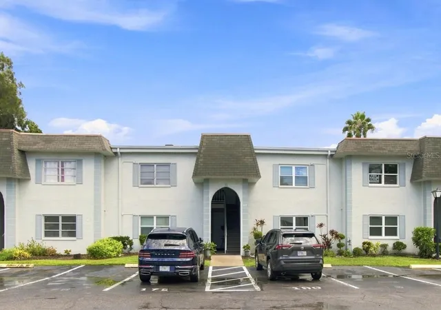 Photo 3 of Condo for sale at 217 S Mcmullen Booth Rd #179, Clearwater, FL 33759 | MLS# TB8542336 | Listing updated on 2026-08-29