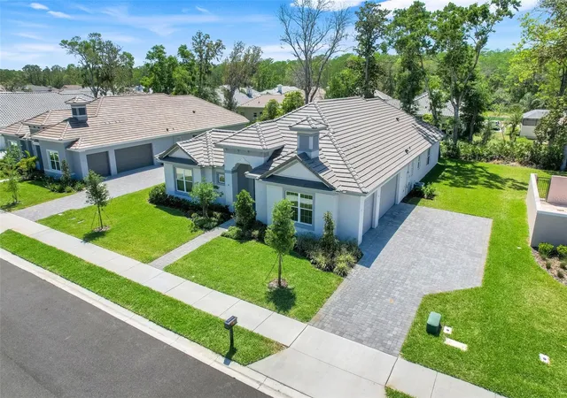 Photo 4 of Single family home for sale at 132 New Leatherwood Dr, Palm Coast, FL 32137 | MLS# O6436504 | Listing updated on 2026-10-15