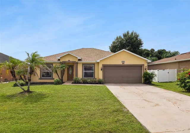 Photo 1 of Single family home for sale at 304 Jacksonville Ct, Kissimmee, FL 34759 | MLS# O6436512 | Listing updated on 2026-10-23